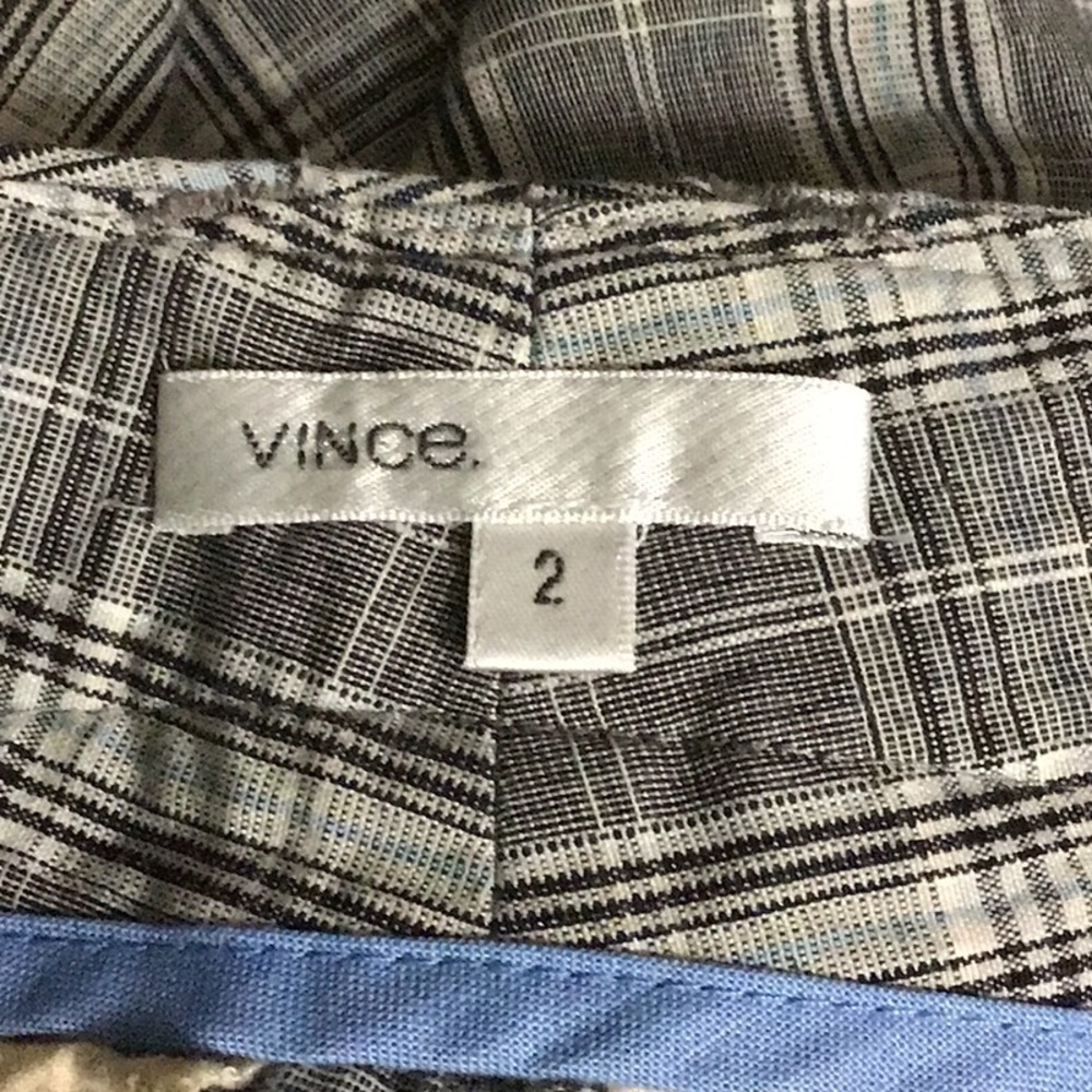 Vince Black Gray and White Plaid Bermuda Woman’s Shorts EUC size 2 - Picture 5 of 5